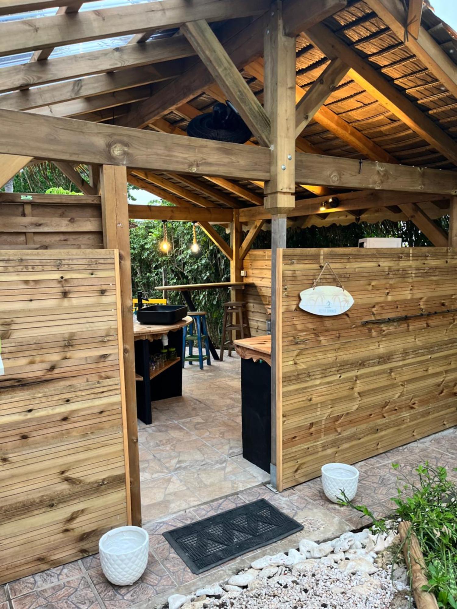 Ti Bwa Carbet Cosy Semi-Exterieur Avec Toit Terrasse Villa Sainte-Anne  Buitenkant foto