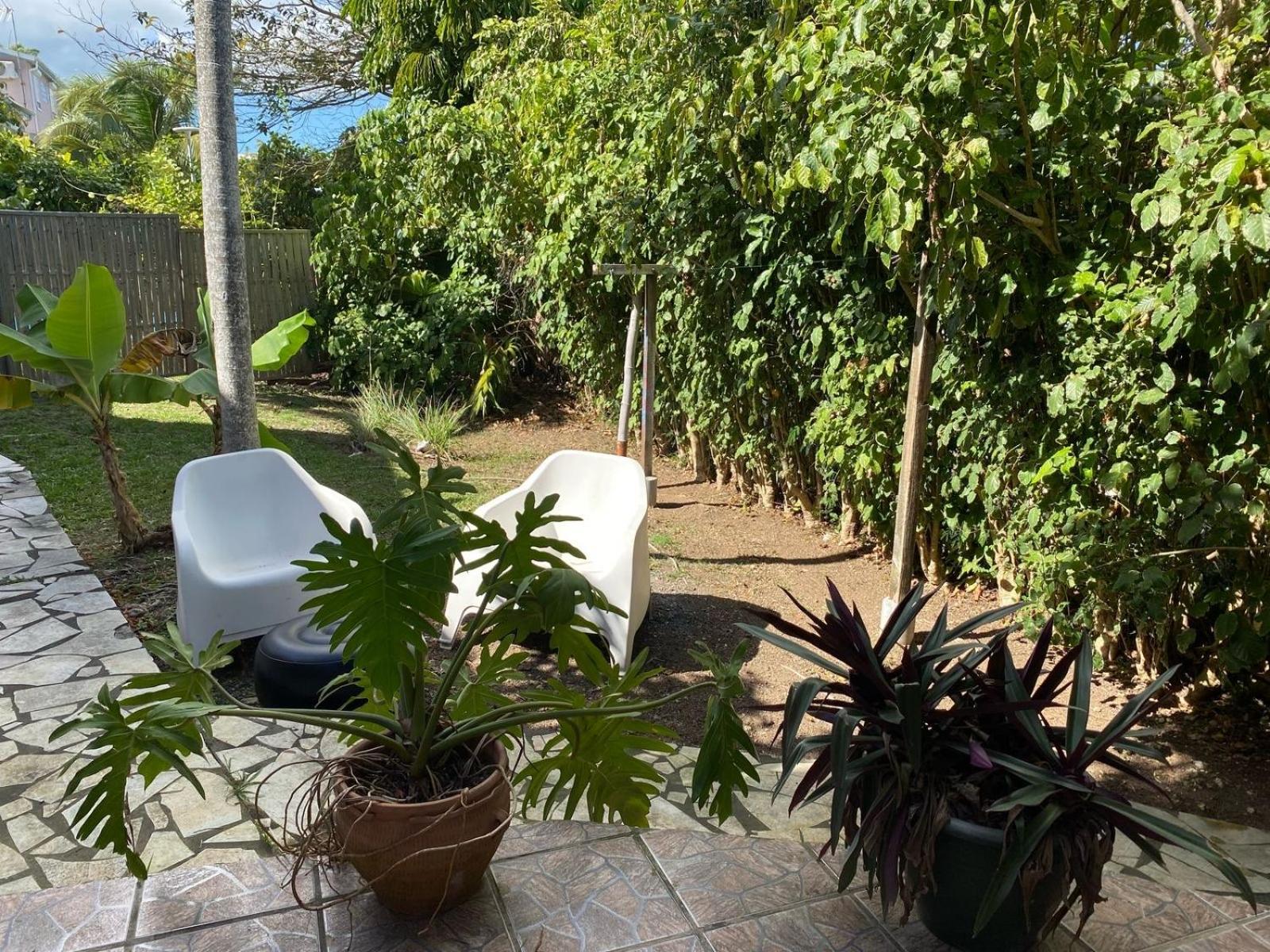 Ti Bwa Carbet Cosy Semi-Exterieur Avec Toit Terrasse Villa Sainte-Anne  Buitenkant foto